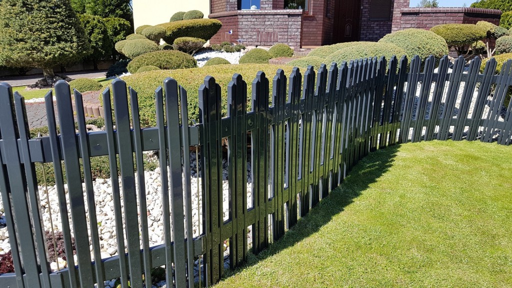 ALDOTRADE Zahradní plůtek Mega 4,7m