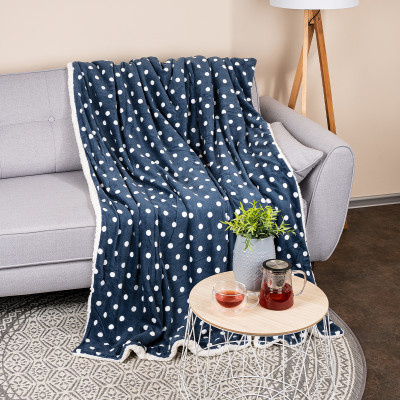 Plyšová deka Puntíkatá, 150 x 200 cm