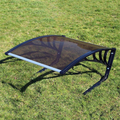 ALDOTRADE Přístřešek pro robotickou sekačku hnědý 80x60x40